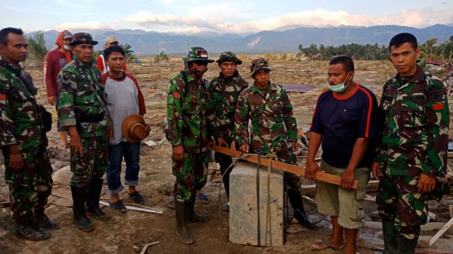 Cari Korban, TNI Temukan Uang Tunai Rp1 M di Palu