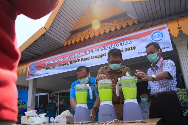 BNN Riau Musnahkan1 kg Sabu dan 3.035 butir Ekstasi